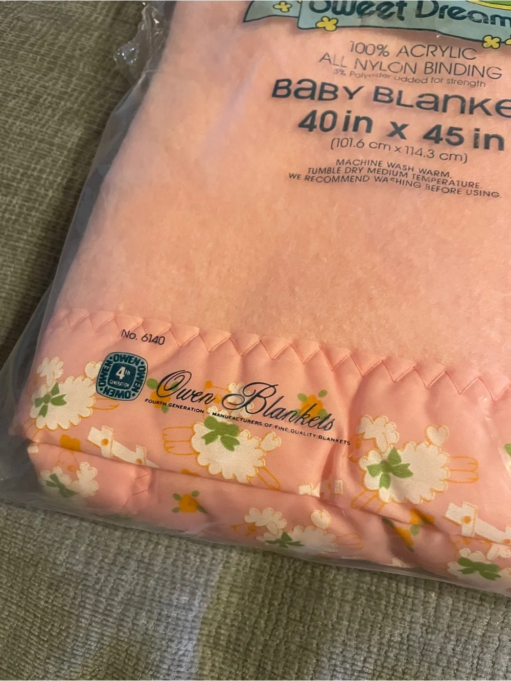 NOS Vintage Sweet Dreams Pink Acrylic Baby Blanket 40”x45” Owen Blankets